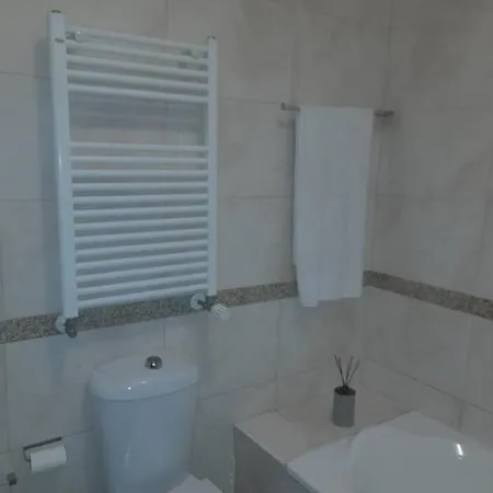 Praia Espinho Quarto em Acomodações Particulares *